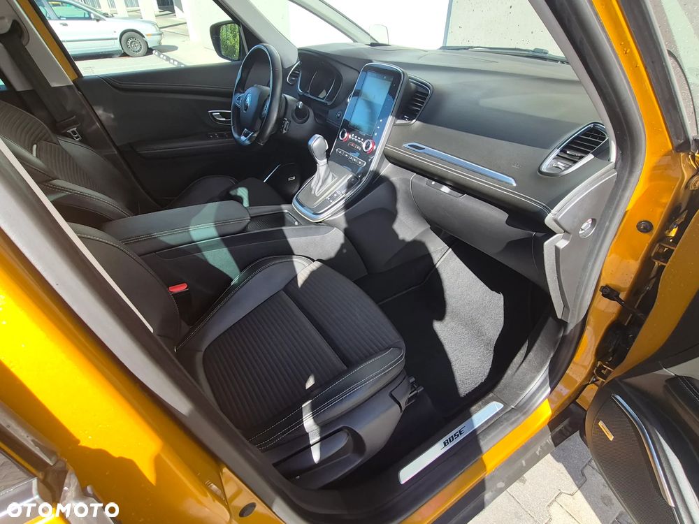Renault Scenic - 31