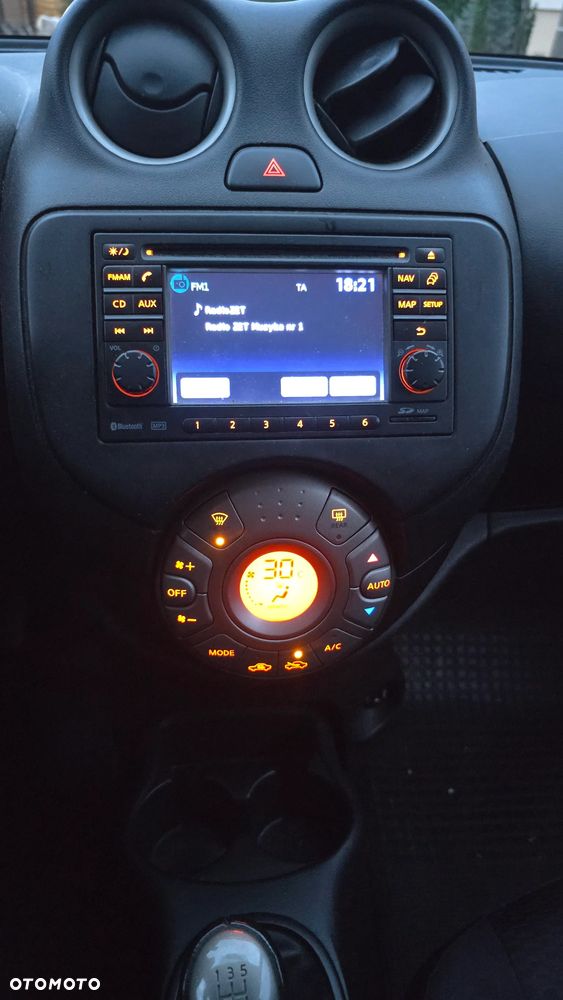 Nissan Micra 2012 photo 5