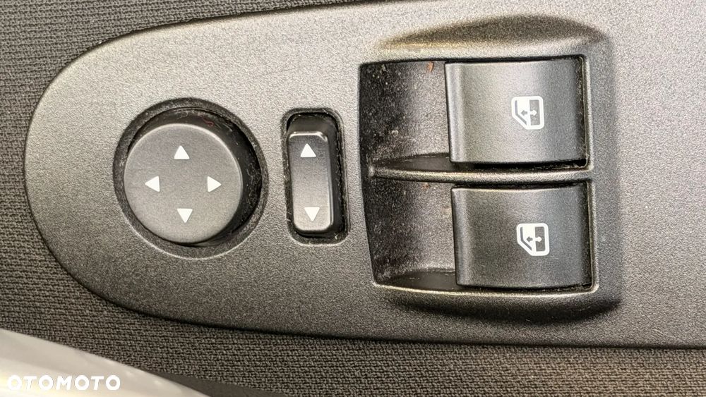 Fiat Grande Punto - 22