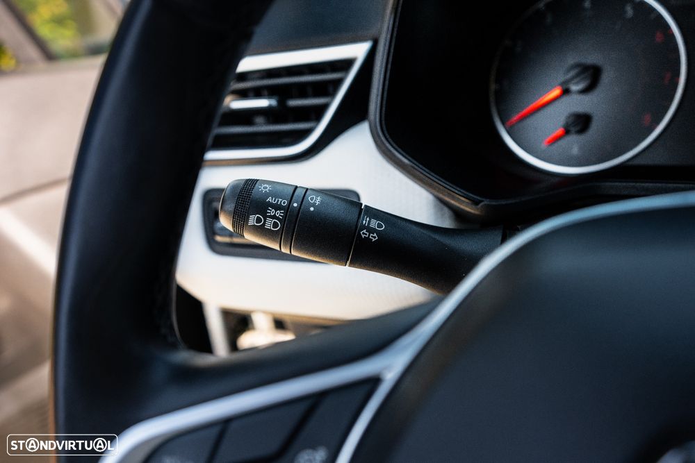 Renault Clio 1.0 TCe Limited Bi-Fuel - 33