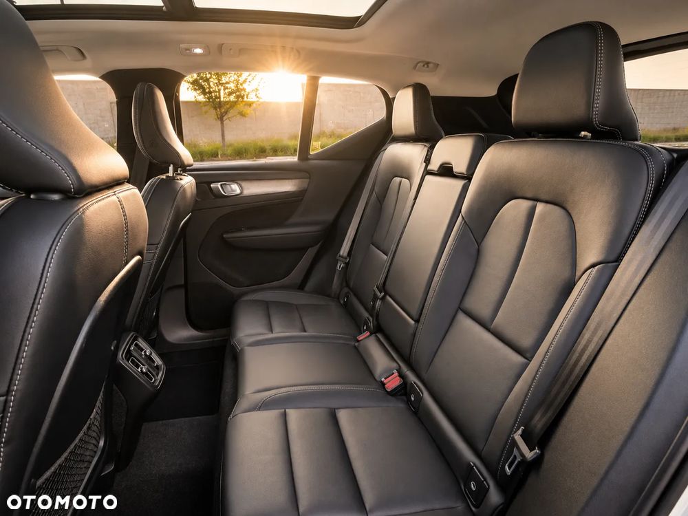 Volvo XC 40 B5 B AWD Ultimate Dark - 11