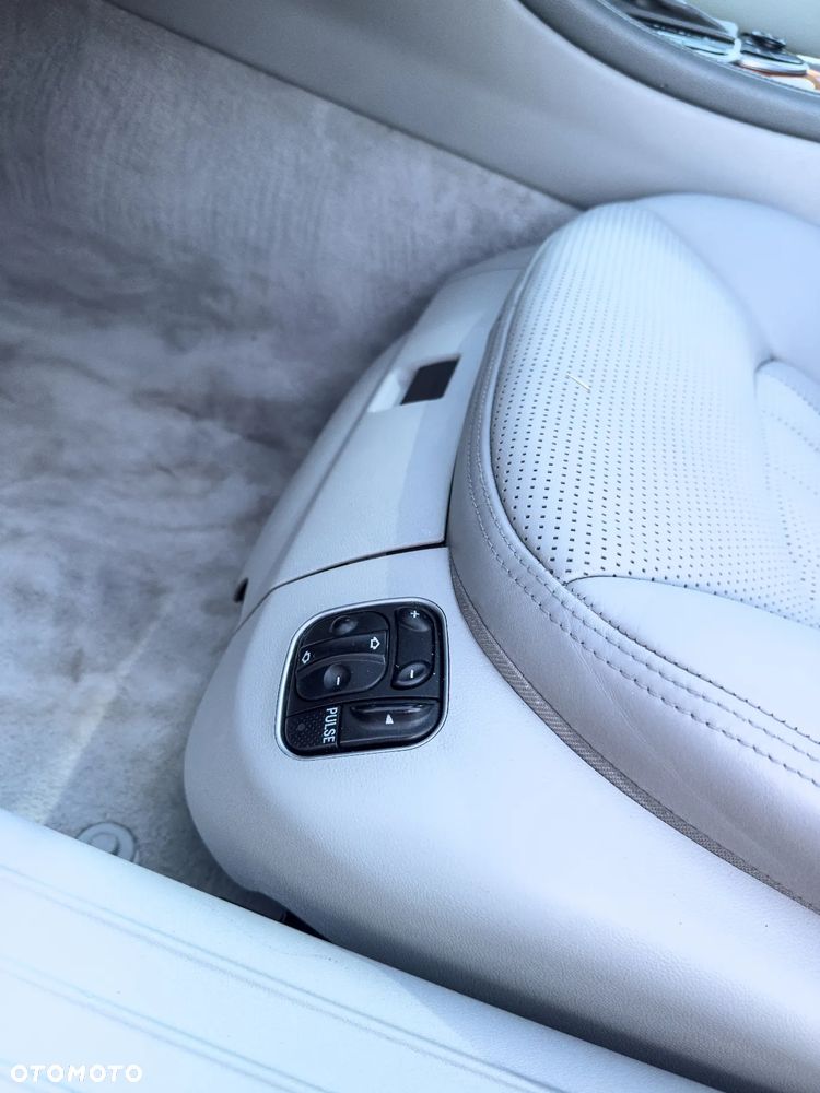 Mercedes-Benz SL 55 AMG - 15