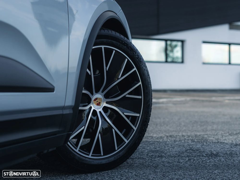 Porsche Macan Electric 4 - 40