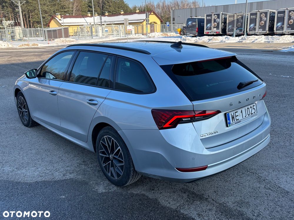 Skoda Octavia 2.0 TDI Ambition DSG - 8