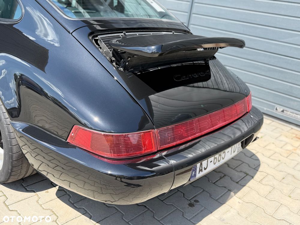 Porsche 911 4 - 8