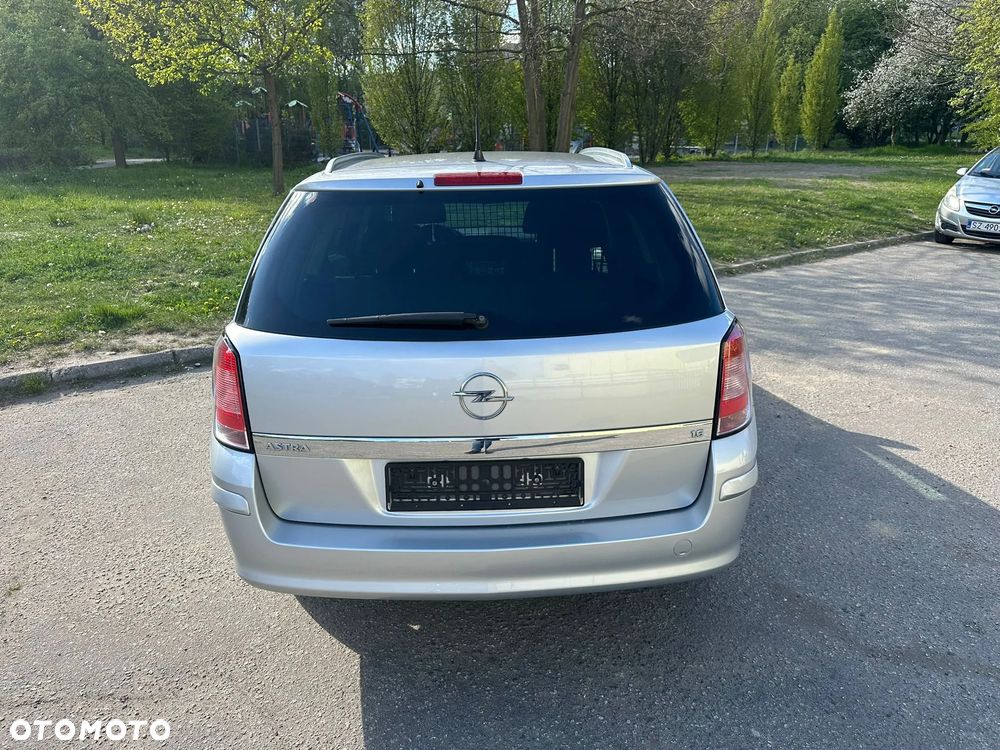 Opel Astra 1.6 Design Edition - 19