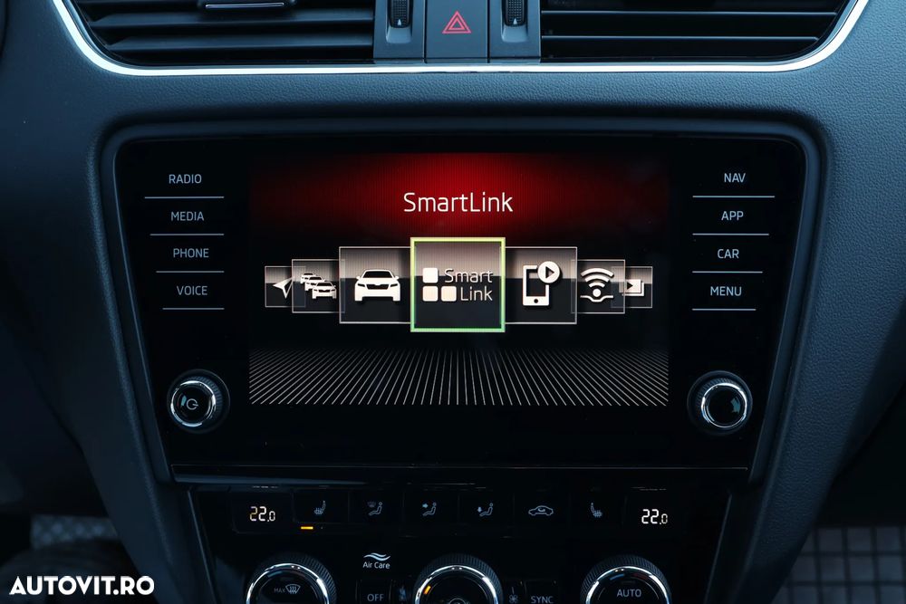 Skoda Octavia 1.6 TDI DSG Style - 22