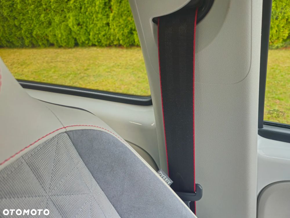 Volkswagen up! beats - 15