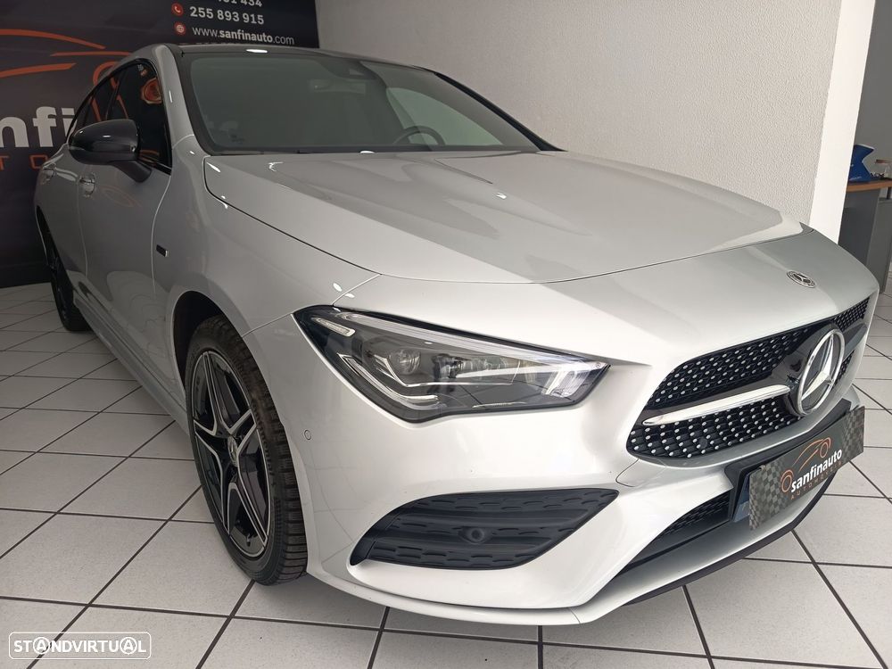 Mercedes-Benz CLA 250 e Shooting Brake AMG Line - 11