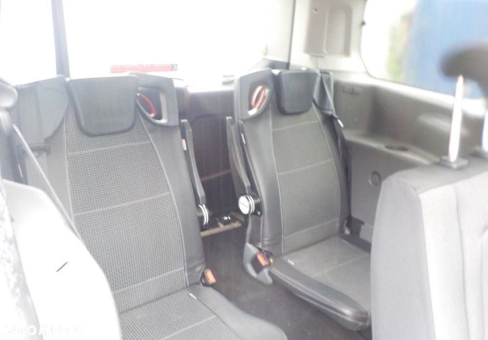 Ford Tourneo Connect - 18