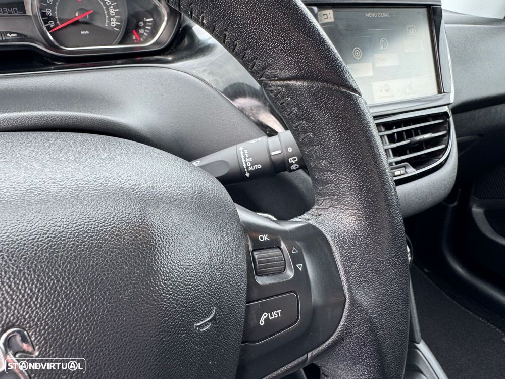 Peugeot 208 1.4 HDi Active - 12