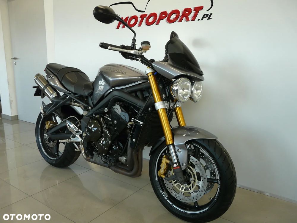 Triumph Street Triple - 2