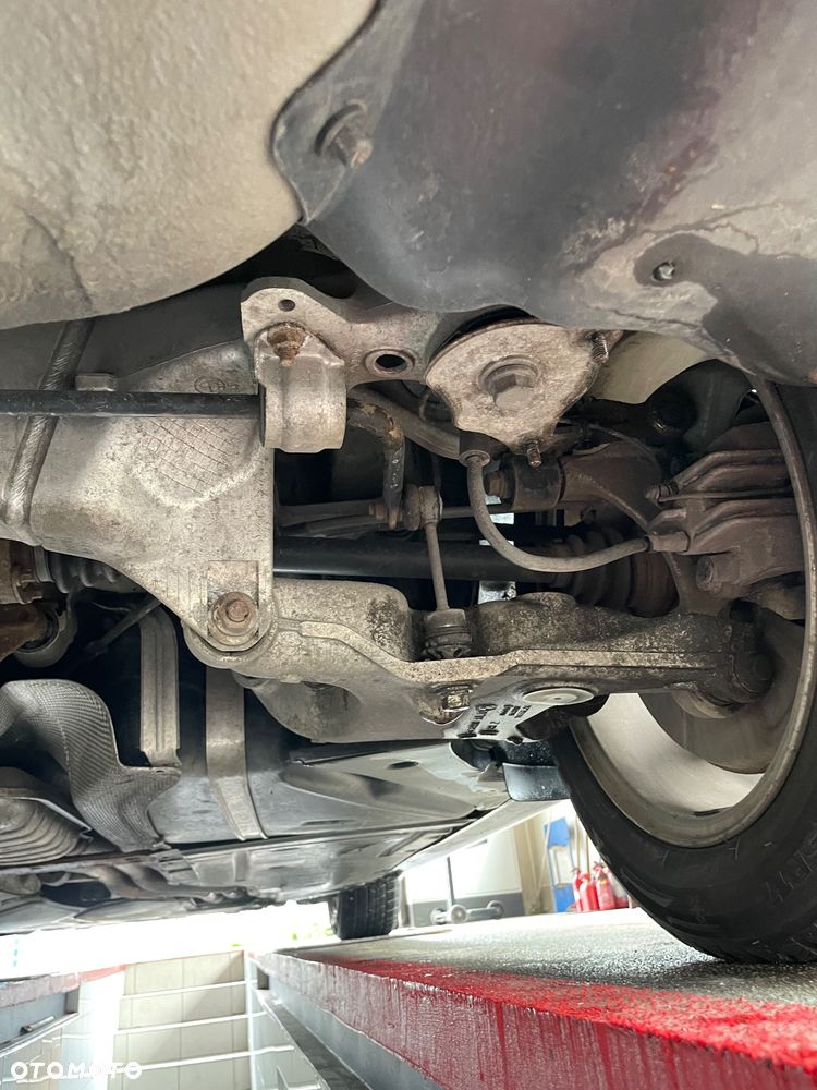 BMW Seria 5 - 35