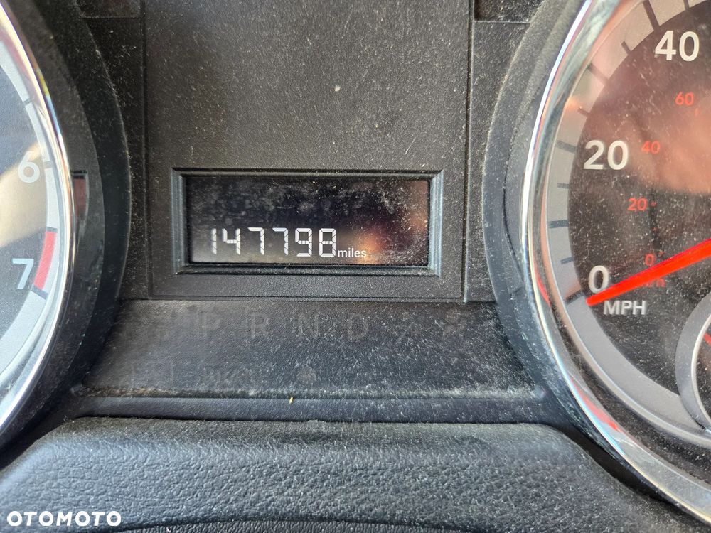 Dodge Grand Caravan - 12