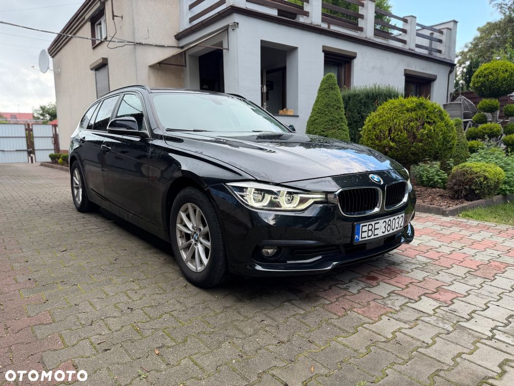 BMW Seria 3 320d xDrive - 9