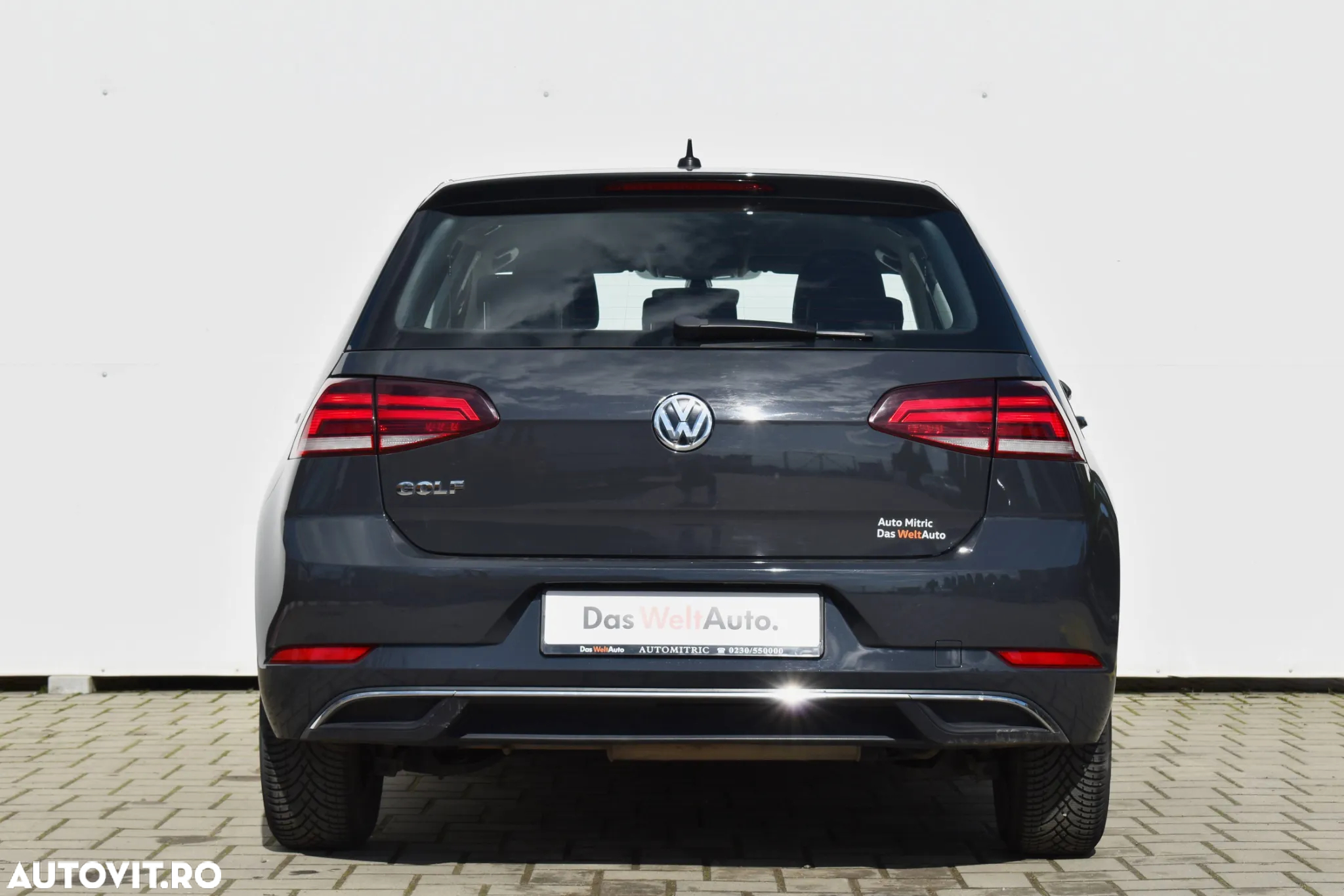 Volkswagen Golf 1.6 TDI Comfortline - 11
