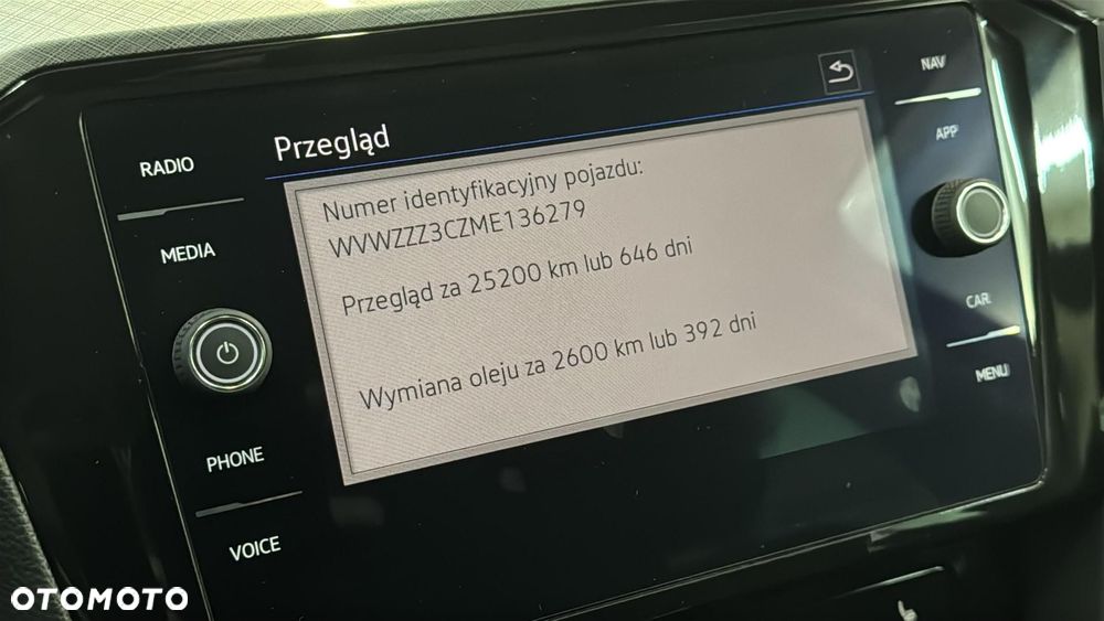 Volkswagen Passat 2.0 TDI EVO Business DSG - 28