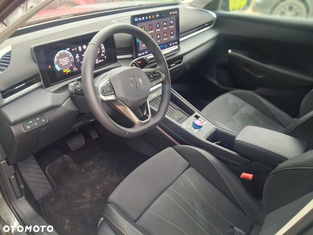 Volkswagen T-Roc 1.5 eTSI OPF DSG Style - 24