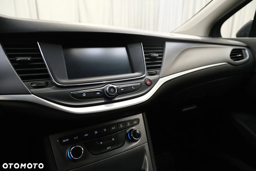 Opel Astra V 1.4 T Enjoy - 16