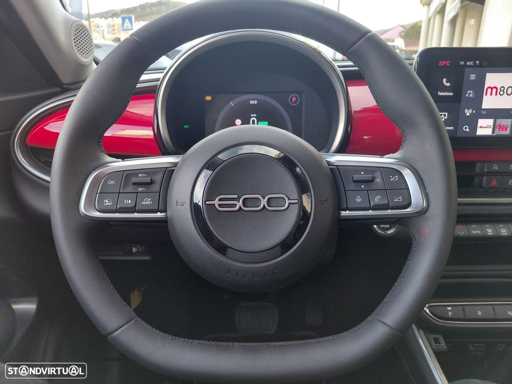 Fiat 600e 54 kWh (RED) - 31