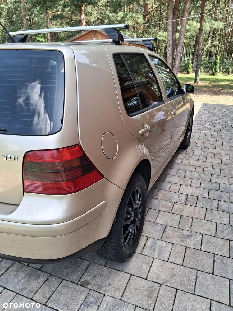 Volkswagen Golf - 20