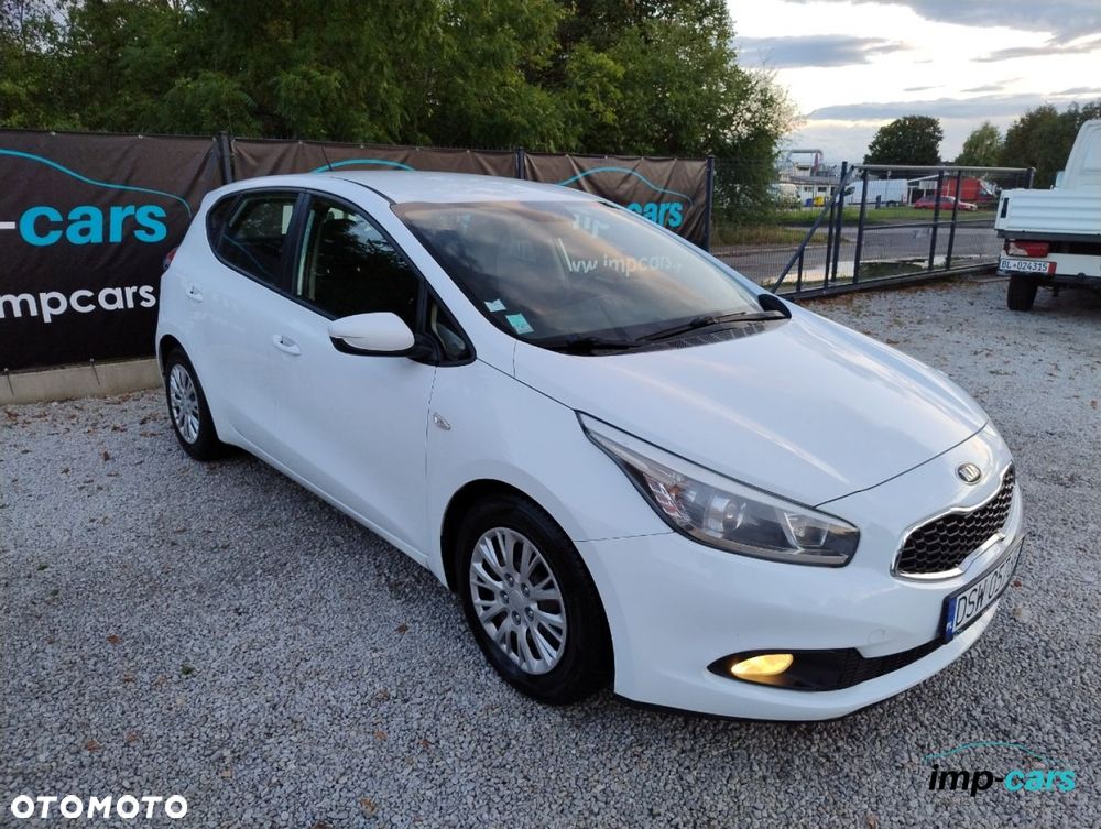 Kia Ceed - 7