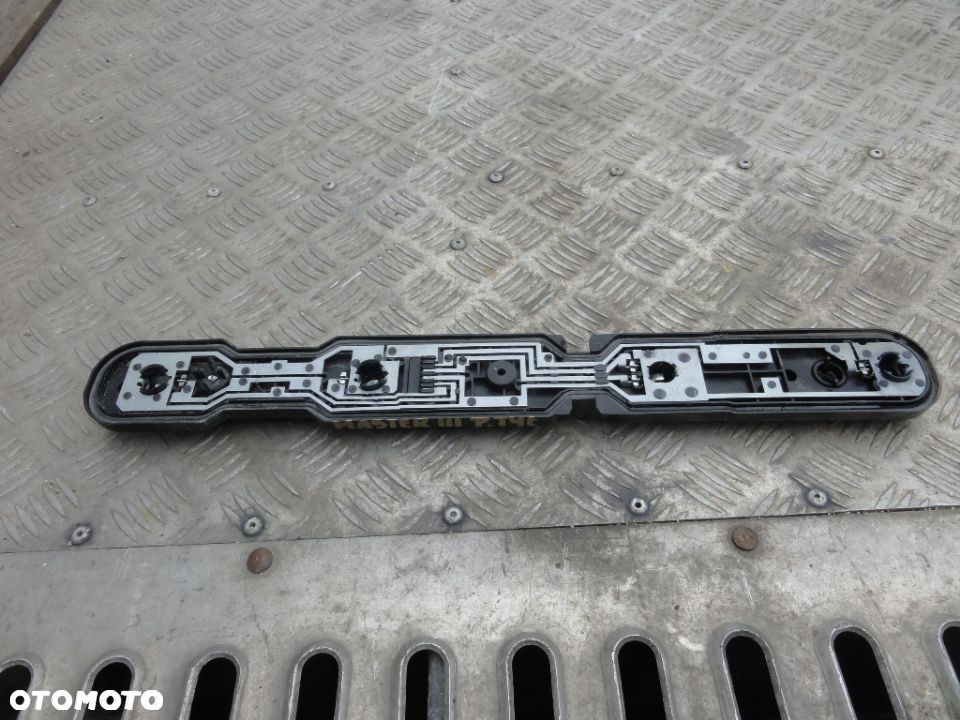 WKŁAD LAMPY TYŁ TYLNEJ RENAULT MASTER III