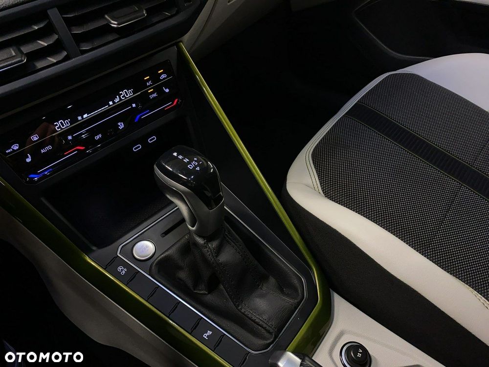 Volkswagen Taigo - 35