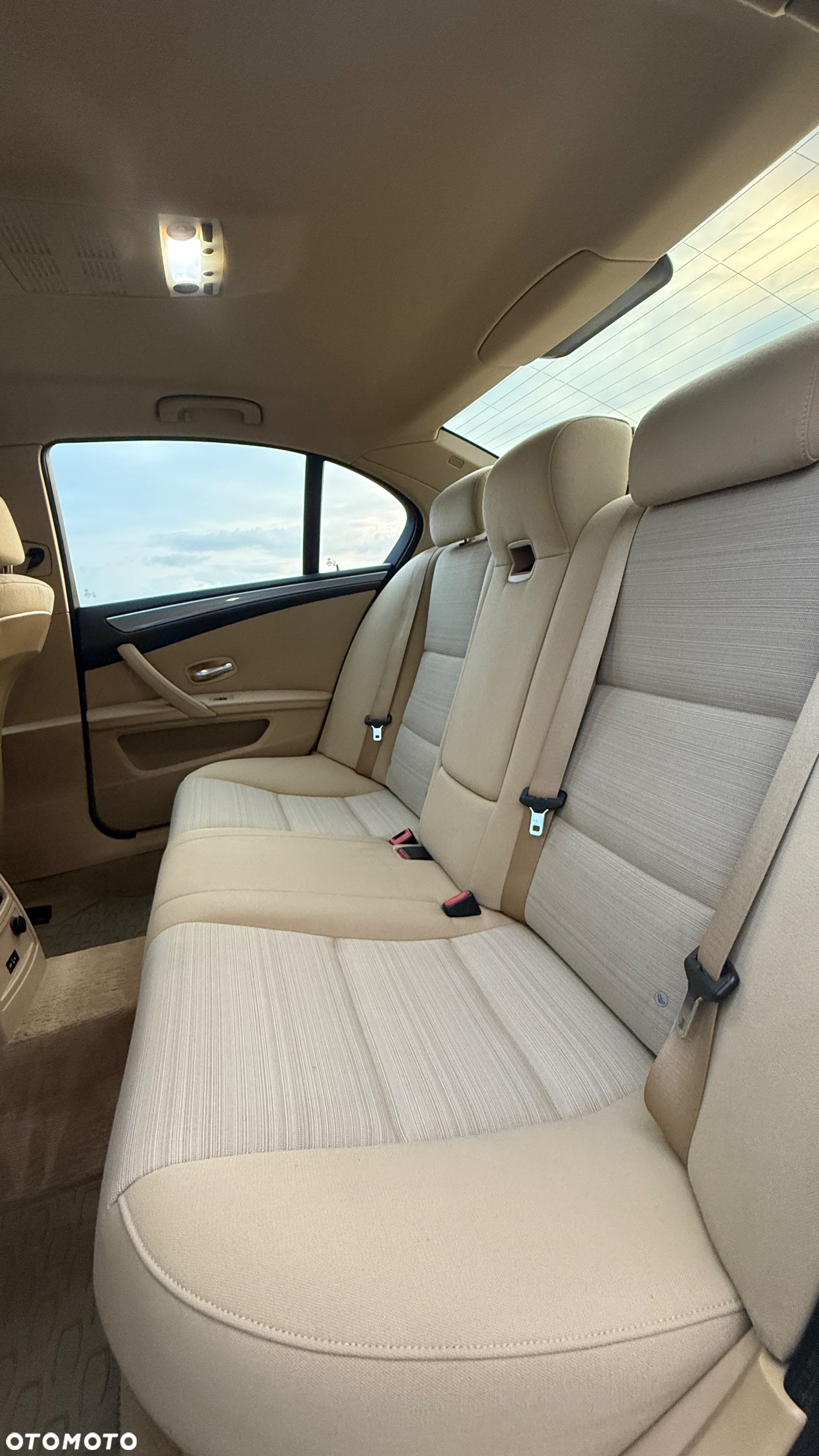 BMW Seria 5 520d - 12