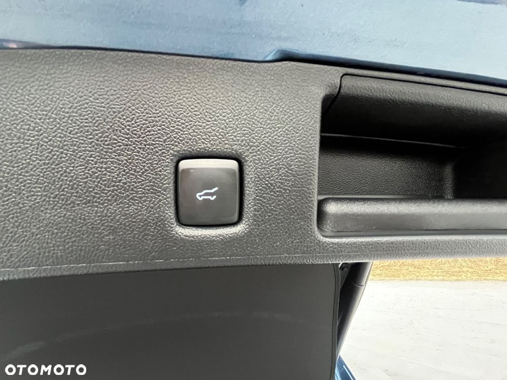 Ford Kuga 2.0 EcoBlue 4x4 ST-LINE X - 38