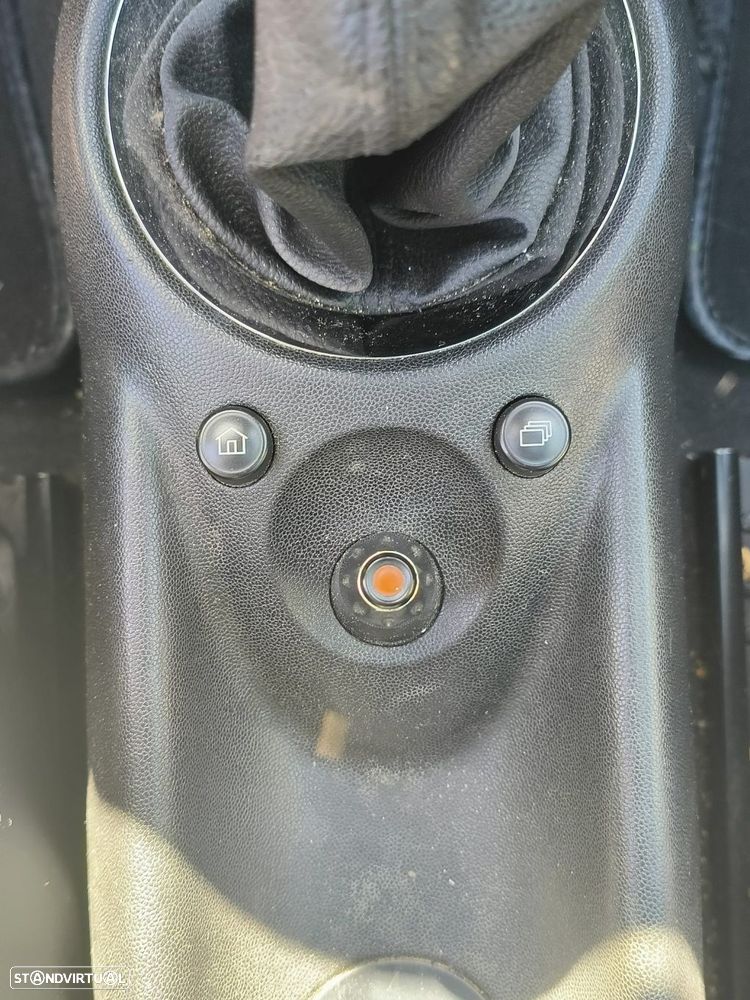 MINI 3 Portas One D - 14