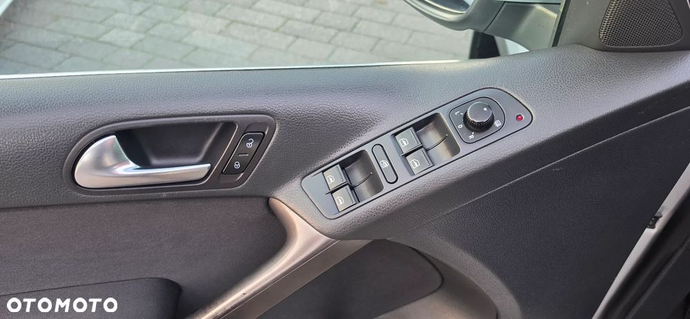 Volkswagen Tiguan - 27