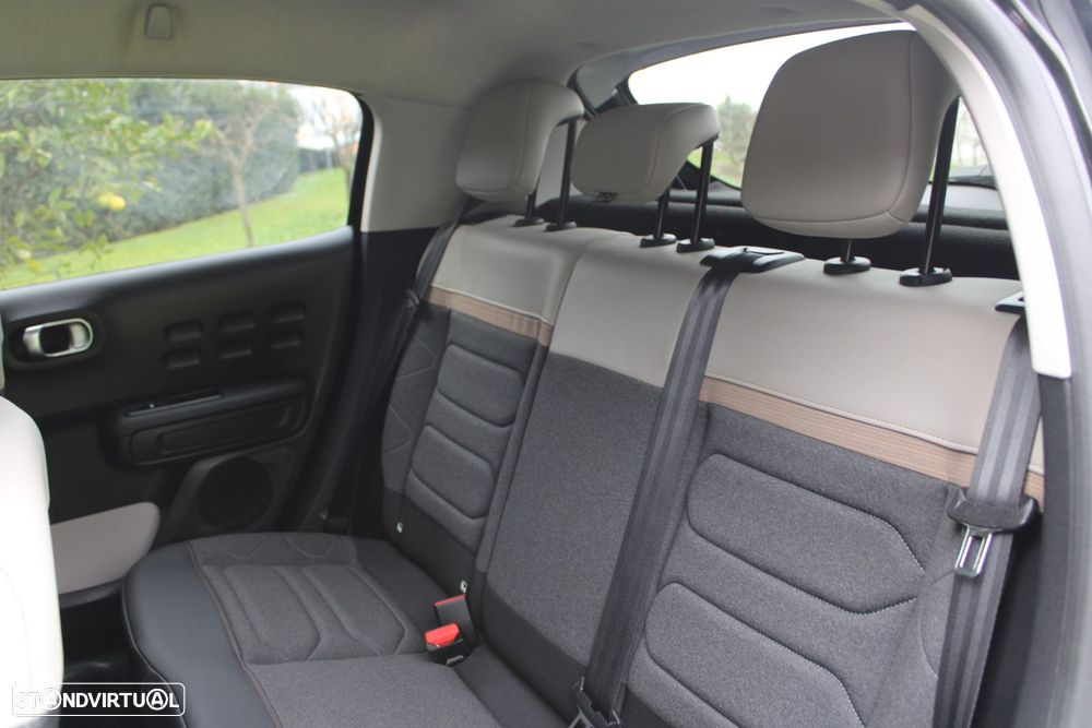 Citroën C3 1.2 PureTech Shine - 9