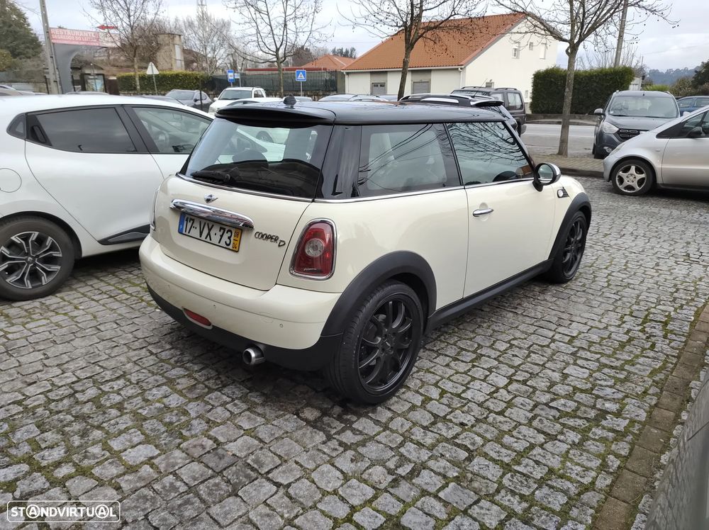 MINI 3 Portas Cooper D - 13