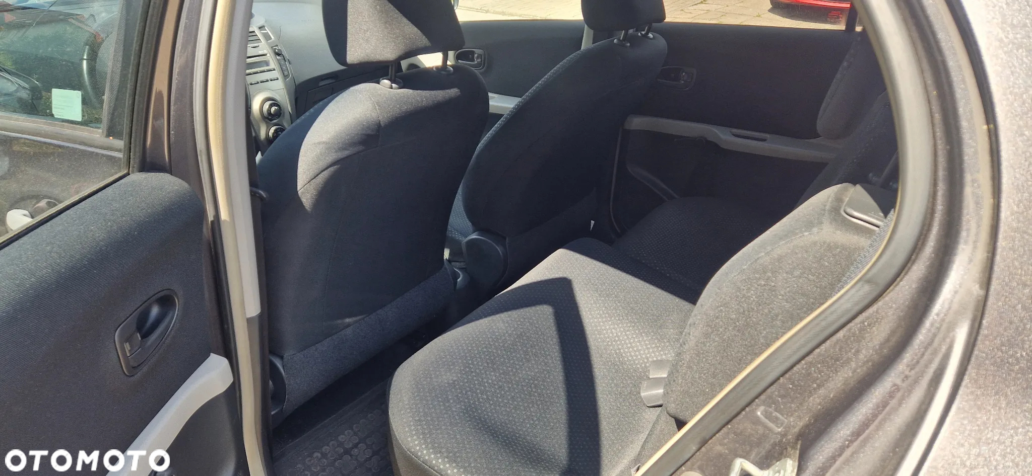 Toyota Yaris - 11