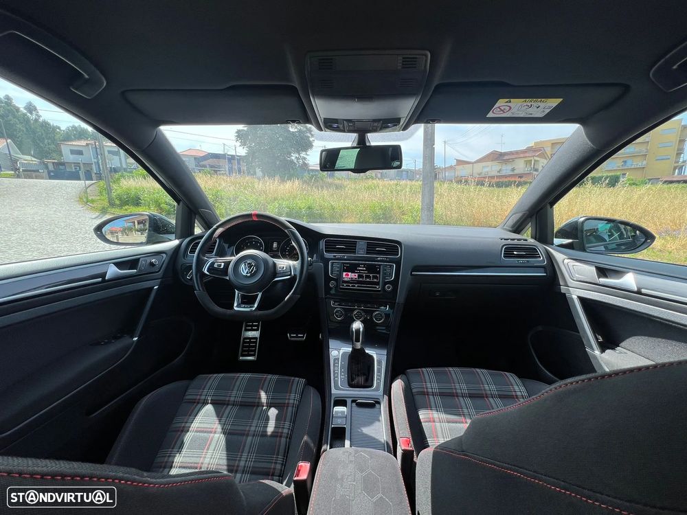 VW Golf 2.0 TSi GTi DSG Performance - 12