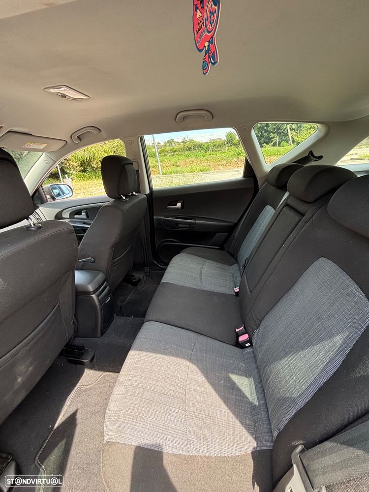 Kia Ceed SW 1.4 CVVT LX - 8