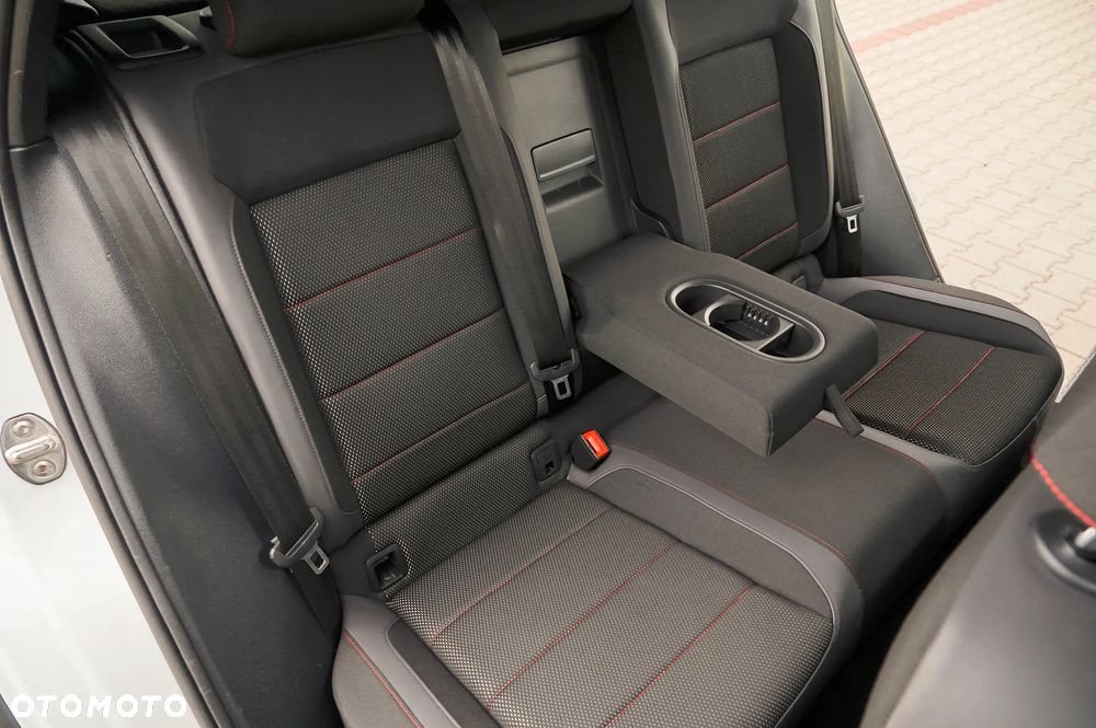 Volkswagen T-Roc 1.5 TSI OPF R-Line - 23