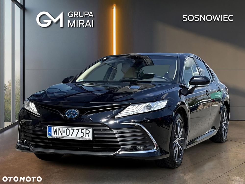 Toyota Camry 2.5 Hybrid Executive CVT - 1