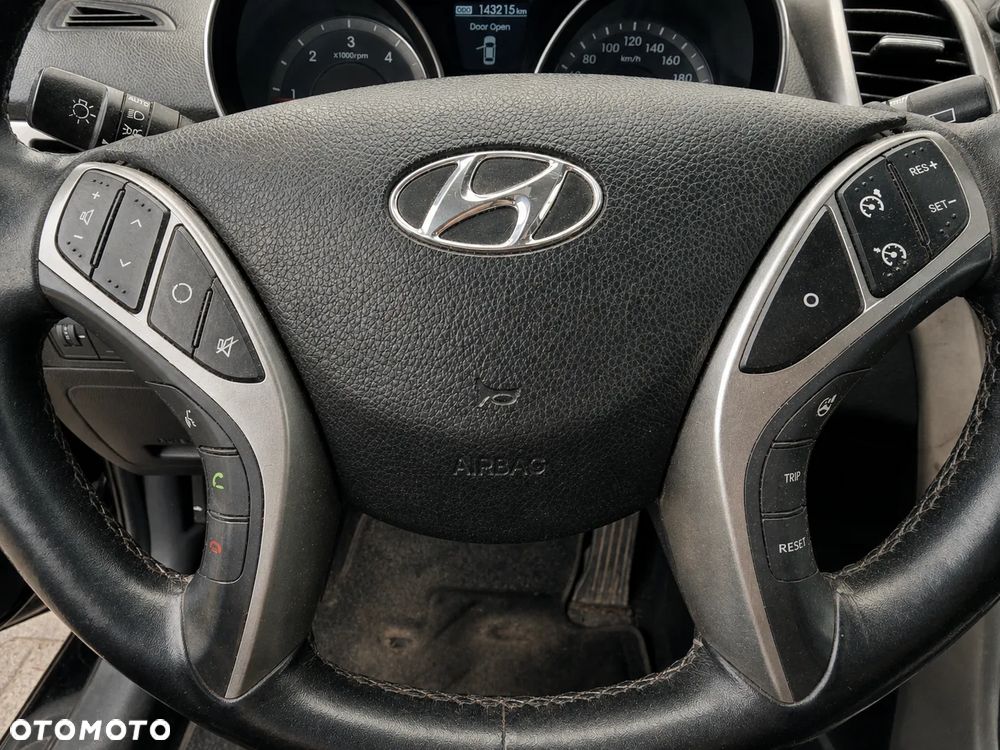 Hyundai i30 blue 1.6 CRDi Style - 7