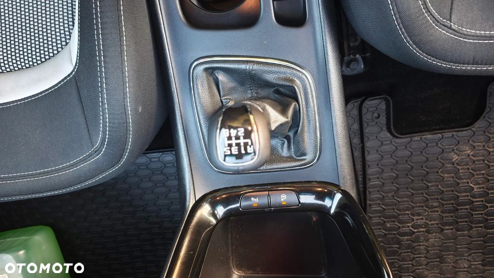 Kia Ceed 1.6 GDI Spirit - 15