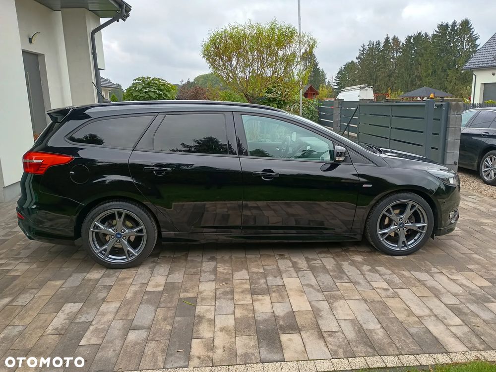 Ford Focus 1.0 EcoBoost ST-Line ASS PowerShift - 6