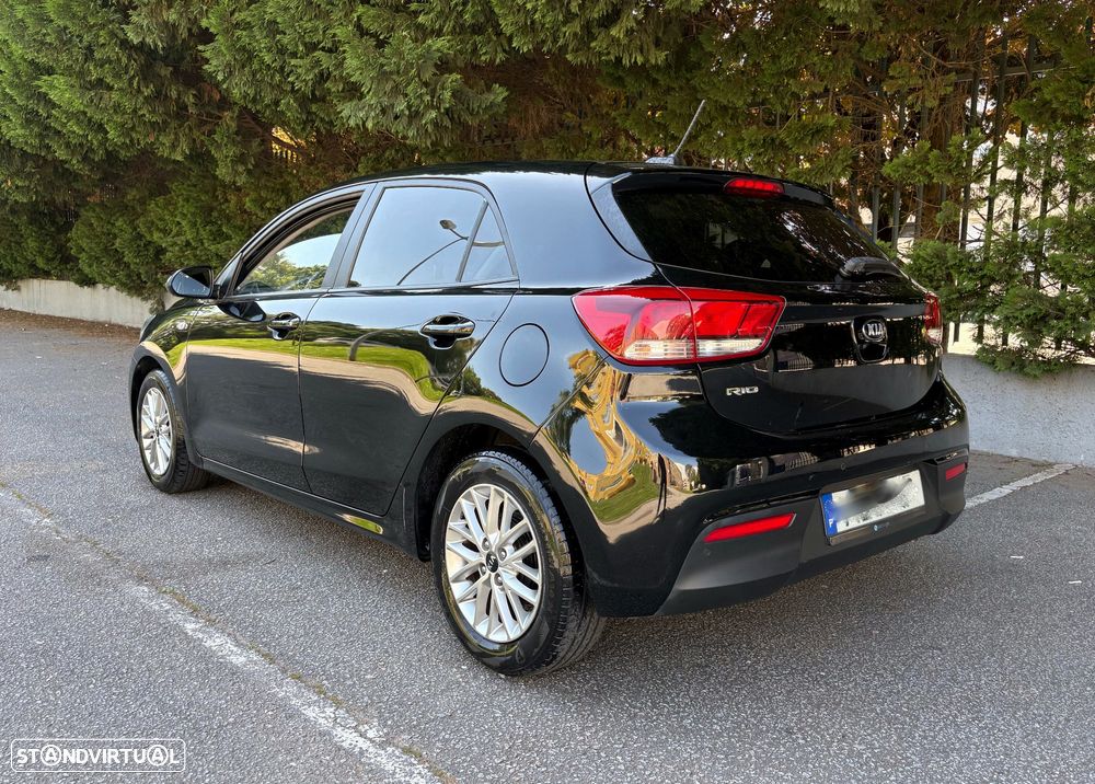 Kia Rio 1.2 CVVT Urban - 26