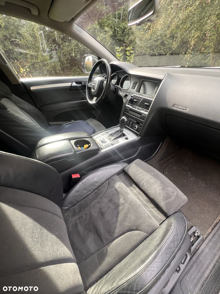 Audi Q7 2006 photo 4