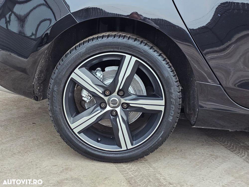VOLVO V40 2019 — imagine 34