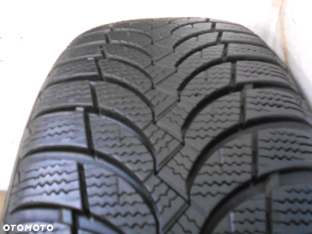 OPONA POJEDYNKA 195/65R15 NEXEN WINGUARD SNOW'G WH 2 DOT 0719 8MM - 2