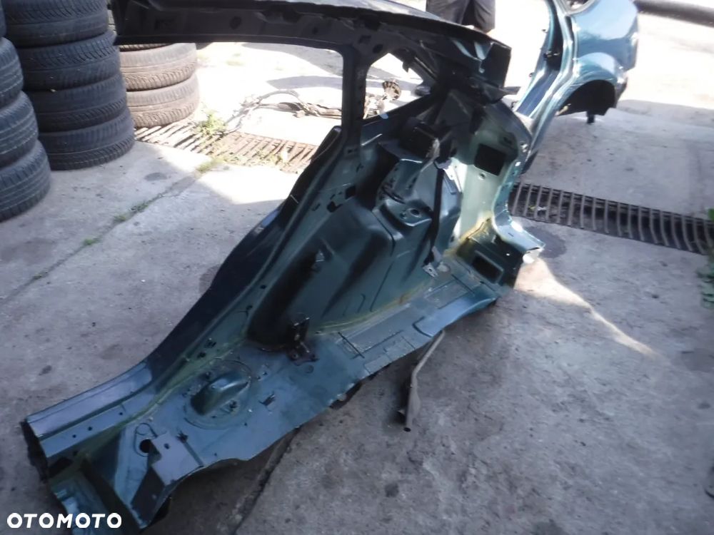 Ford Focus  MK2  cwiartka tyl blotnik HB 5D t4 - 8
