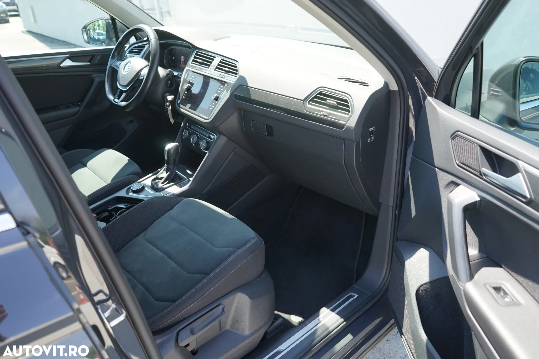 Volkswagen Tiguan 2.0 TDI DSG 4Mot Highline - 29