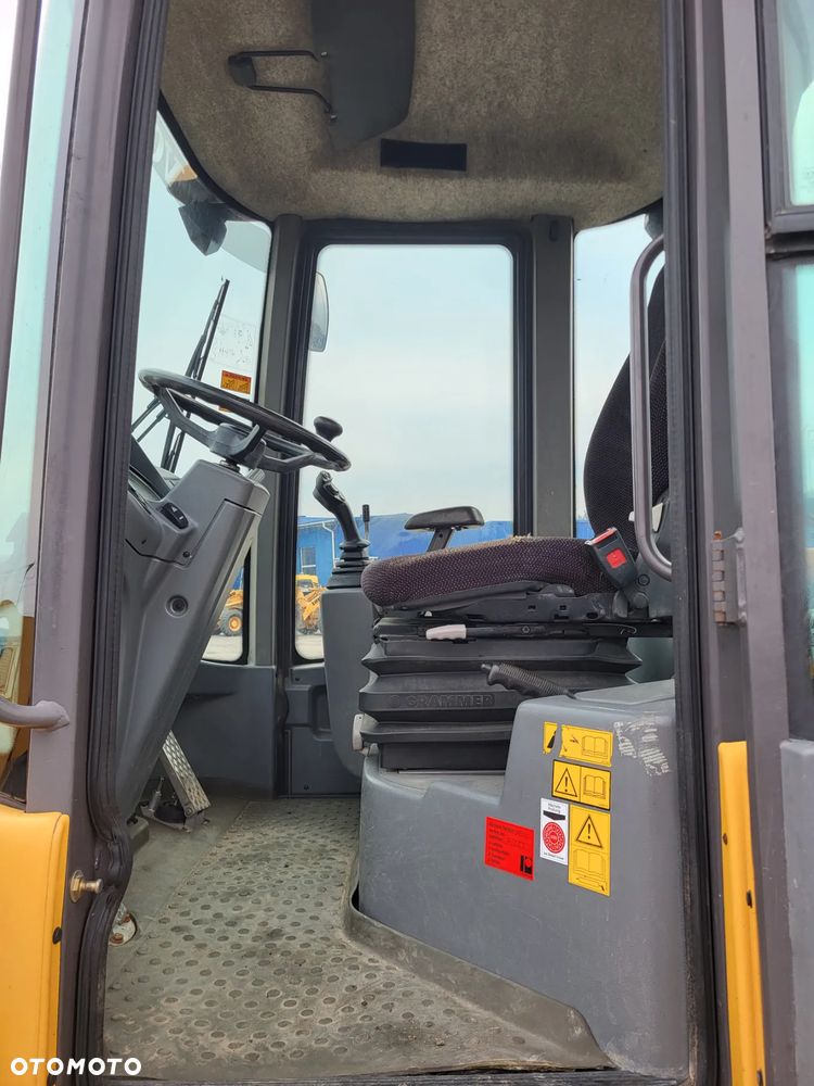 Volvo L 30 G spr z Niemiec 3944 mtg - 12