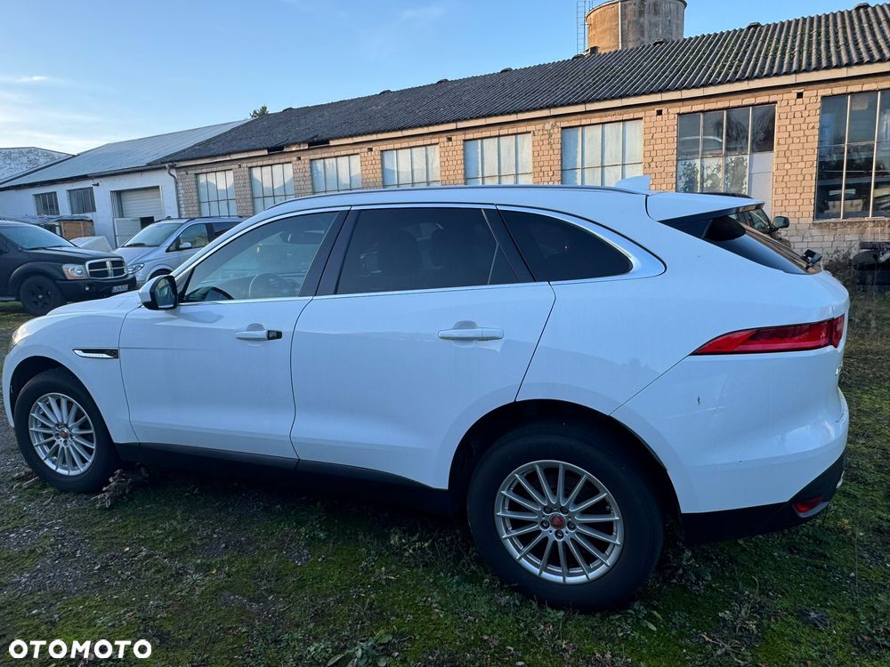 Jaguar F-Pace - 3